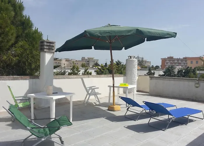 Mimose In Baia * Gallipoli